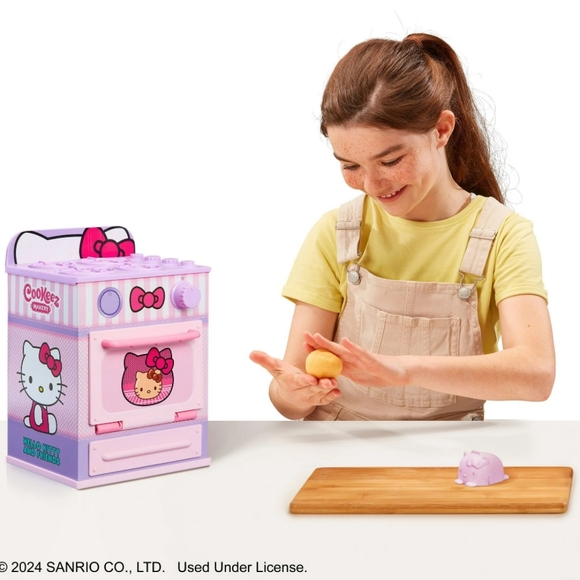 Hello Kitty Cookeez Bakery Toy Set - Picture 7 of 15